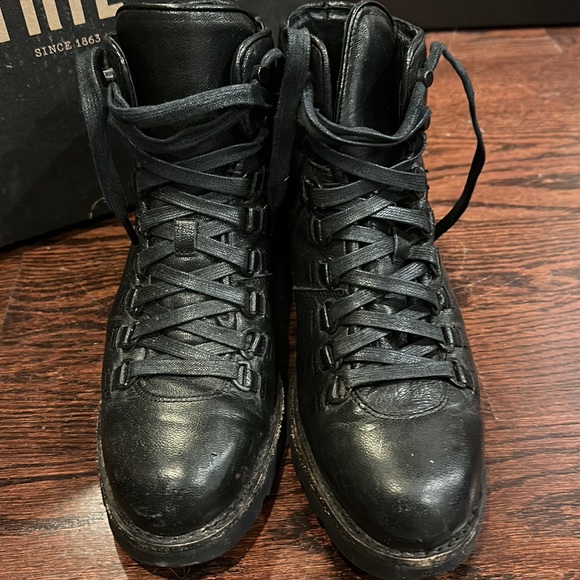 Frye Alta Hiker Boot in Black, sz 9M - Picture 4 of 4